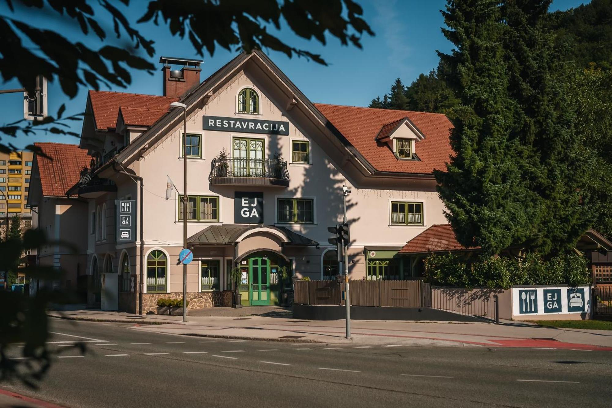 Guest House Ejga Есенице Экстерьер фото