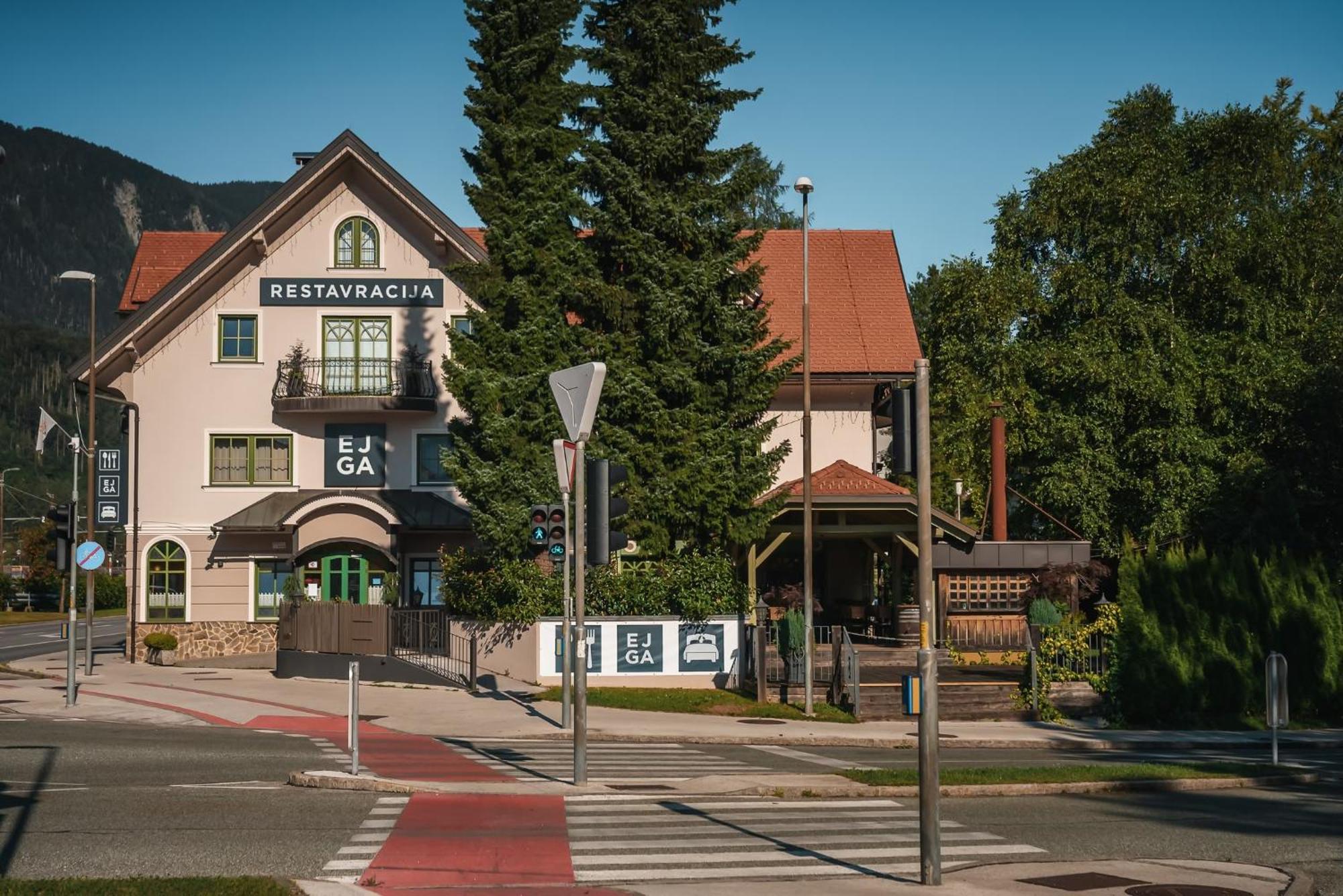 Guest House Ejga Есенице Экстерьер фото